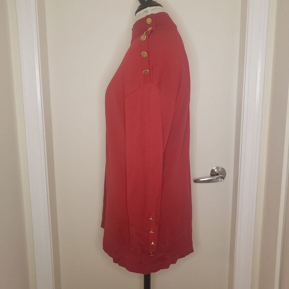 Embroidered heart sewing crest sweater - Picture 2 of 9